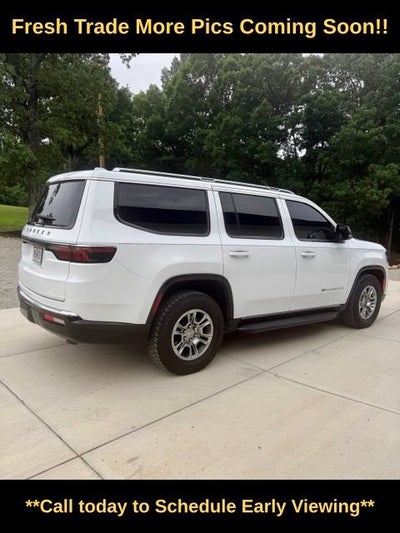 2023 Jeep Wagoneer Base