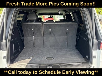 2023 Jeep Wagoneer Base