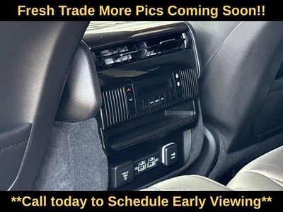 2023 Jeep Wagoneer Base
