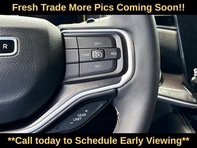 2023 Jeep Wagoneer Base