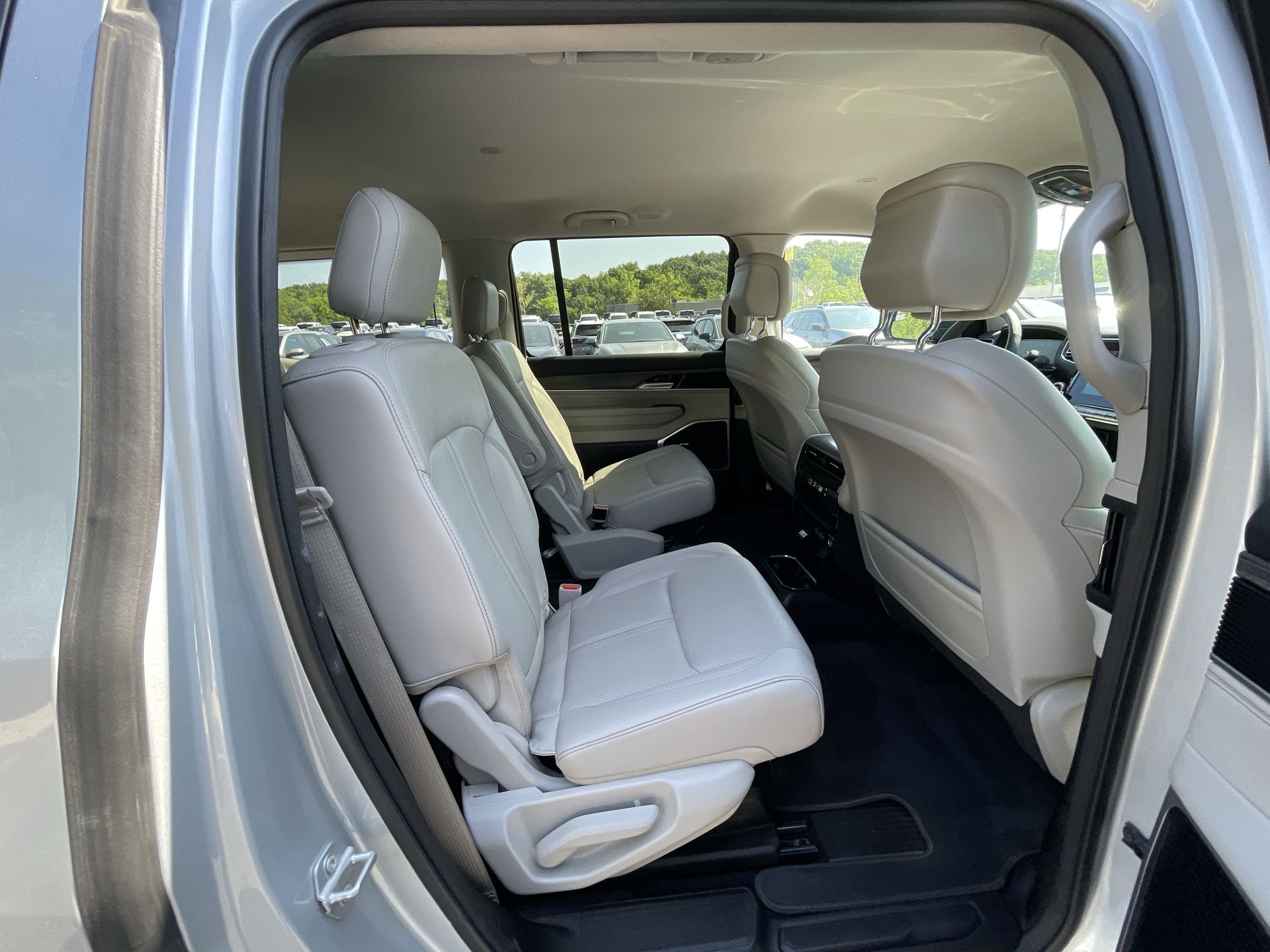 2024 Jeep Wagoneer Series II