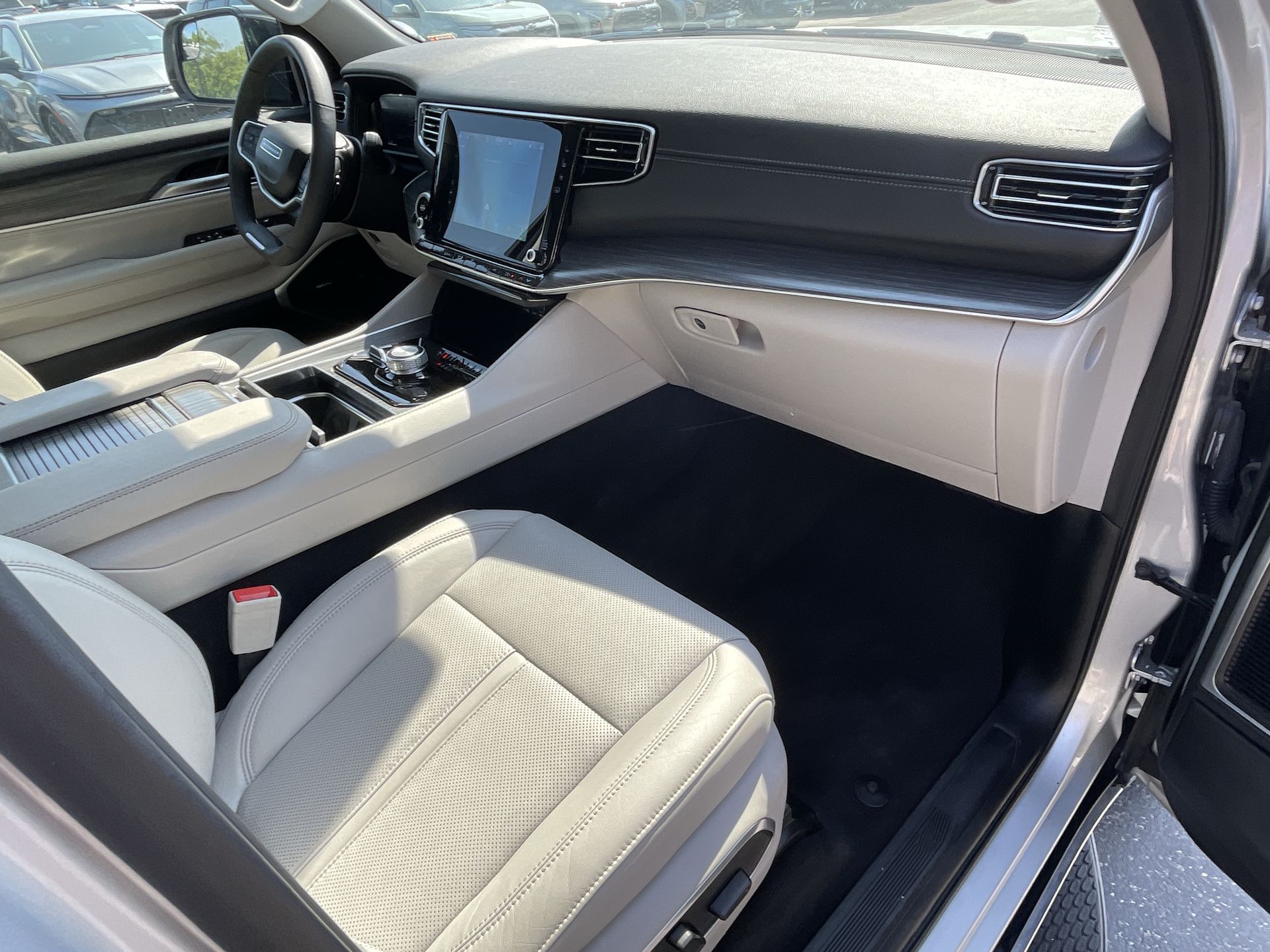 2024 Jeep Wagoneer Series II