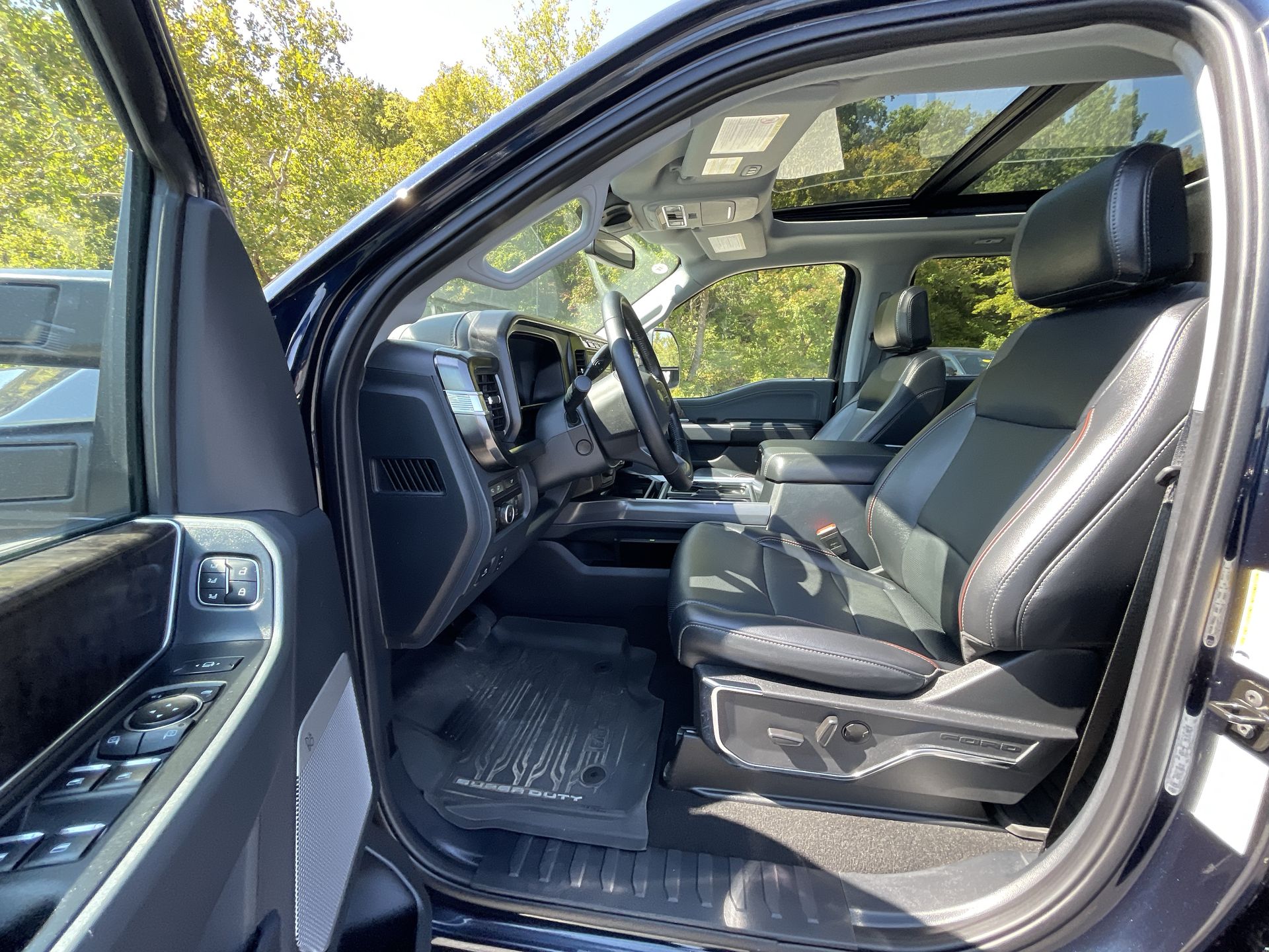 2024 Ford Super Duty F-350 DRW XLT