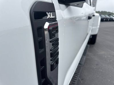 2026 Ford Super Duty F-350 DRW XL