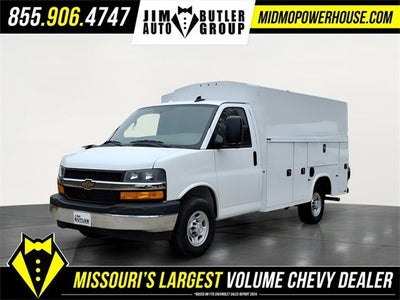 2025 Chevrolet Express Cutaway 3500 1WT