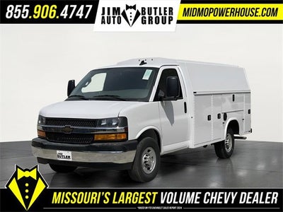 2025 Chevrolet Express Cutaway 3500 1WT