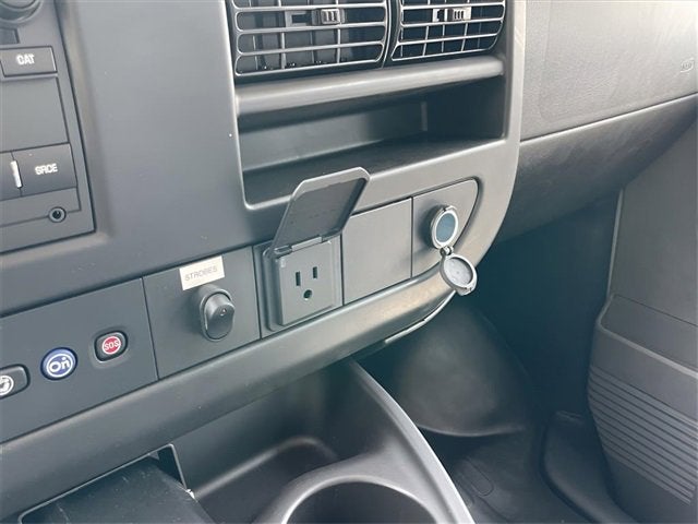 2025 Chevrolet Express Cutaway 3500 1WT