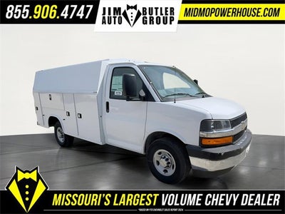 2025 Chevrolet Express Cutaway 3500 1WT