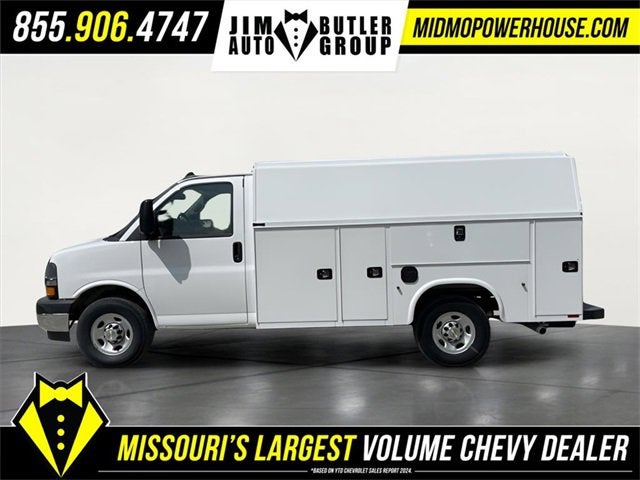2025 Chevrolet Express Cutaway 3500 1WT