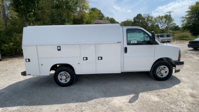 2025 Chevrolet Express Cutaway 3500 1WT