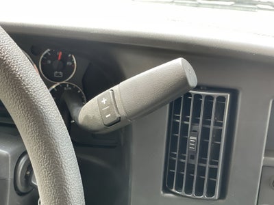 2025 Chevrolet Express Cutaway 3500 1WT