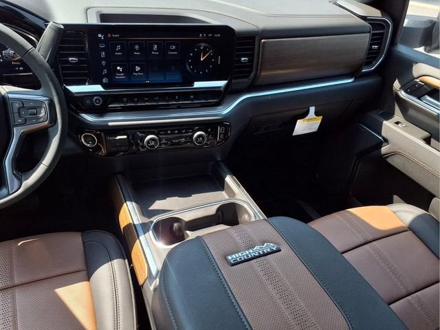 2026 Chevrolet Silverado 3500 HD High Country DRW