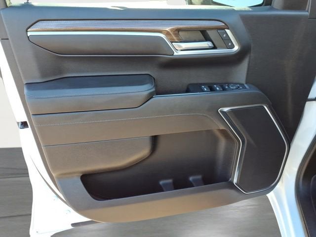 2022 Chevrolet Silverado 1500 LT (2FL)