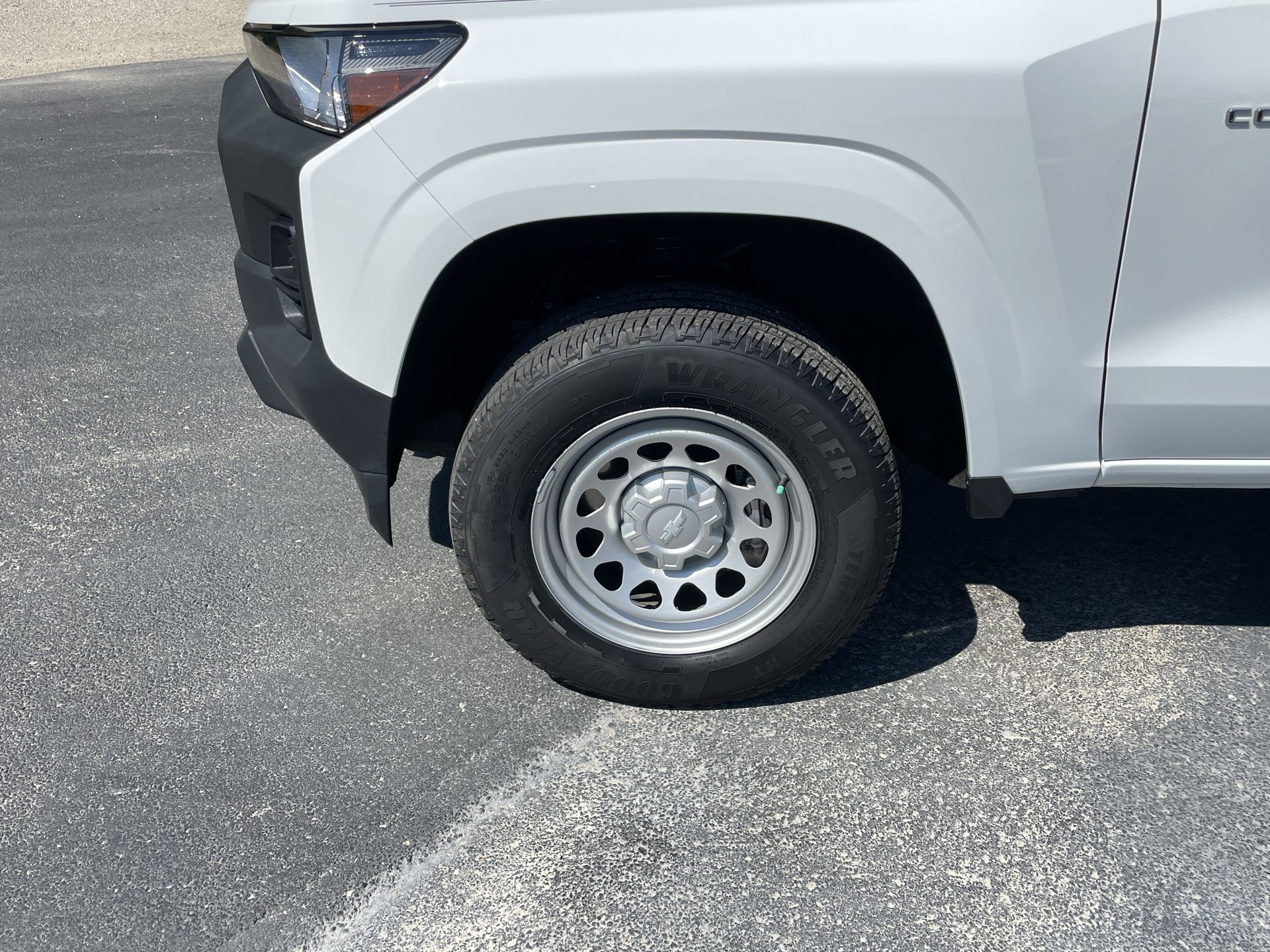 2024 Chevrolet Colorado WT