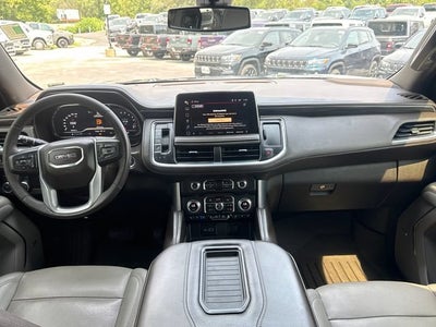 2022 GMC Yukon XL SLT