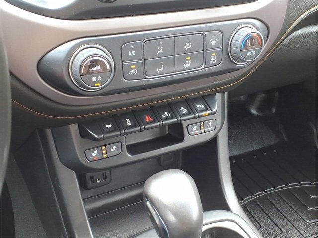 2022 GMC Canyon AT4 - Leather