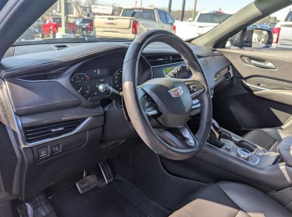 2023 Cadillac XT4 Sport