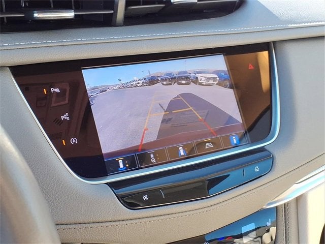 2022 Cadillac XT5 Premium Luxury