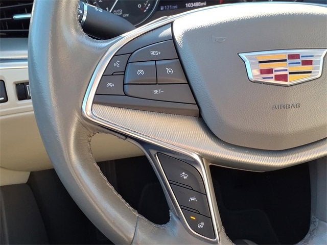 2022 Cadillac XT5 Premium Luxury