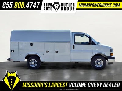 2026 Chevrolet Express Cutaway 3500 1WT