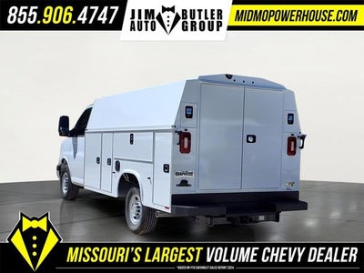 2026 Chevrolet Express Cutaway 3500 1WT