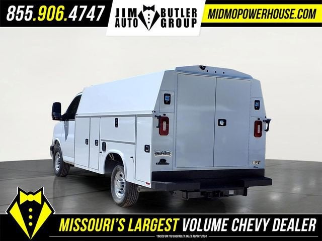 2026 Chevrolet Express Cutaway 3500 1WT