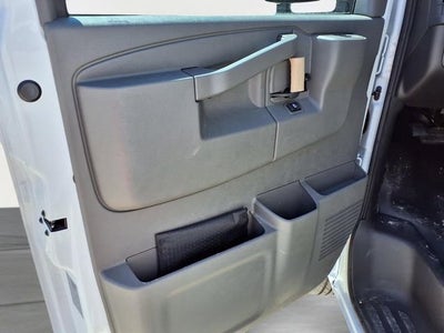 2026 Chevrolet Express Cutaway 3500 1WT