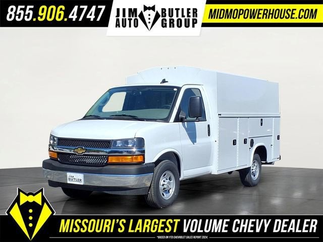 2026 Chevrolet Express Cutaway 3500 1WT