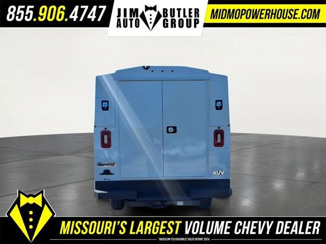 2026 Chevrolet Express Cutaway 3500 1WT