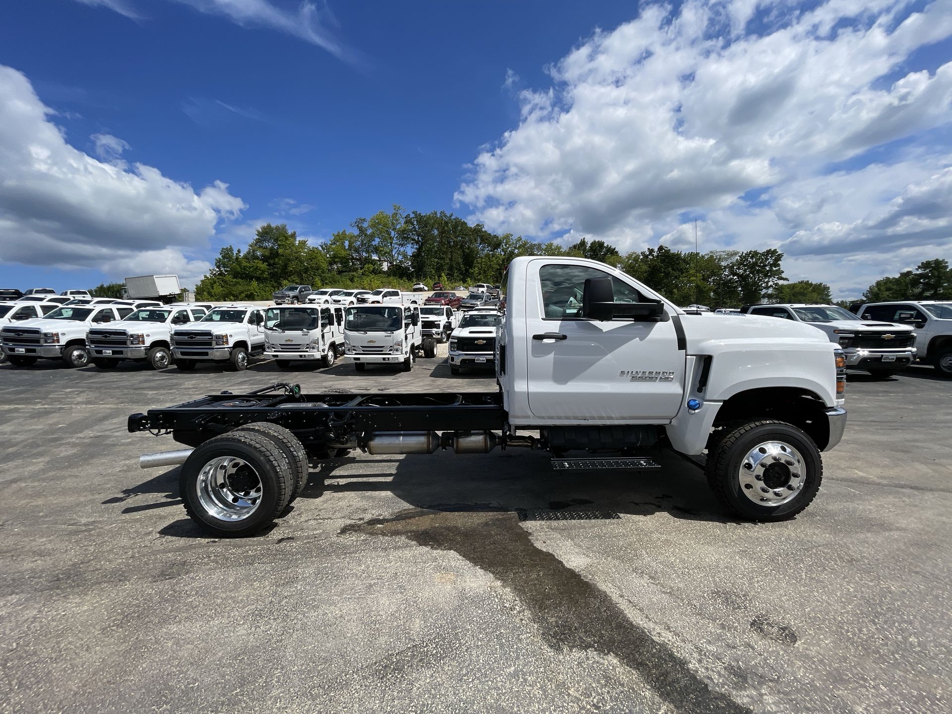 2024 Chevrolet Silverado 5500 HD Work Truck