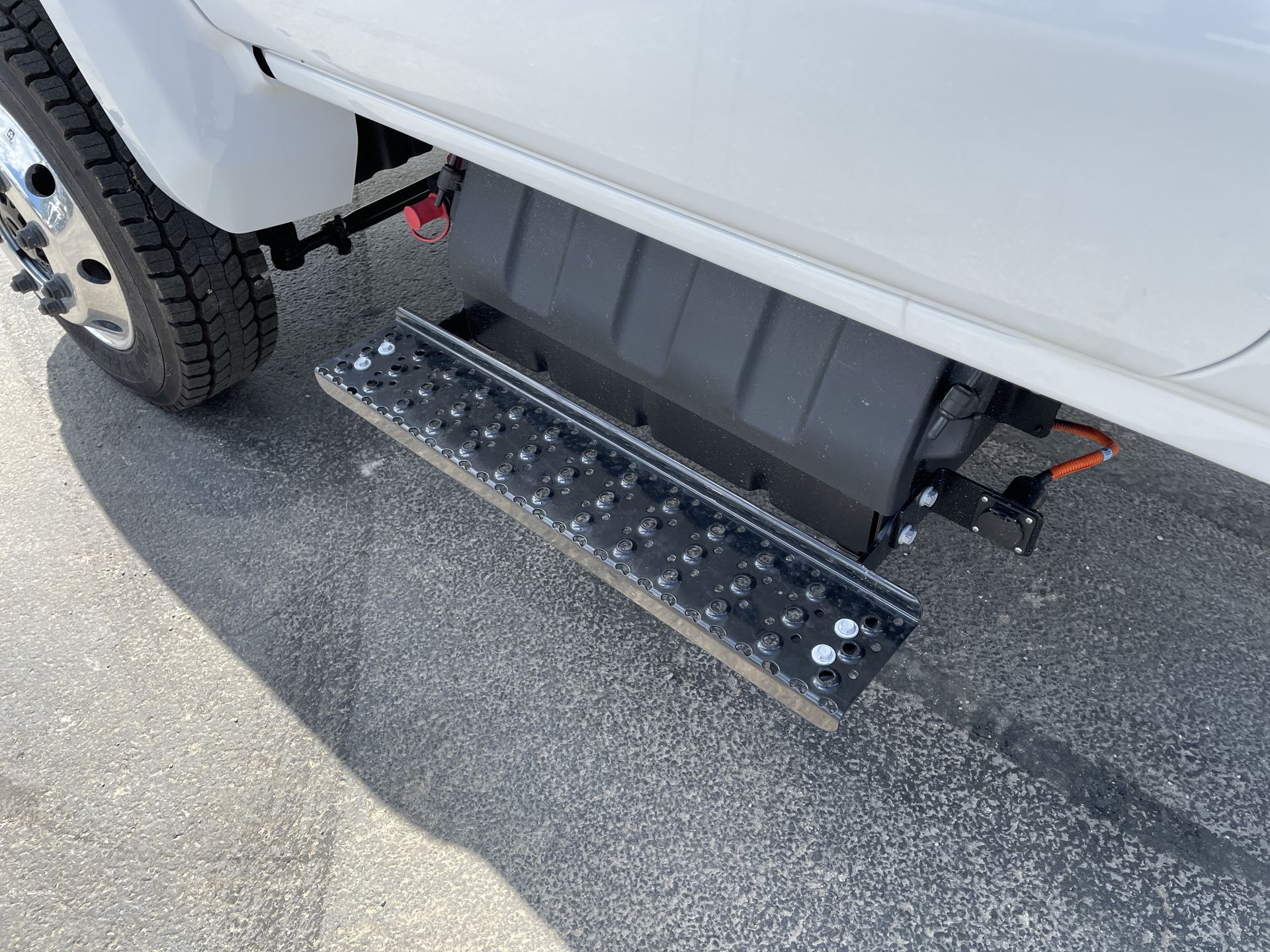 2024 Chevrolet Silverado 5500 HD Work Truck