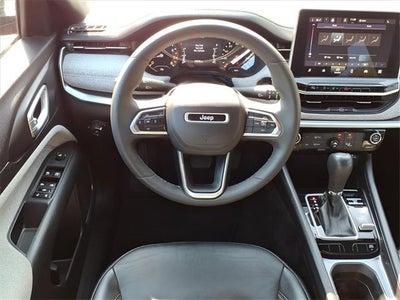 2023 Jeep Compass Latitude Lux