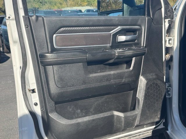 2025 RAM 2500 BIG HORN Base