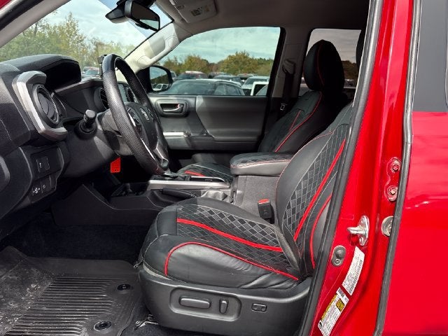 2022 Toyota Tacoma 4WD SR