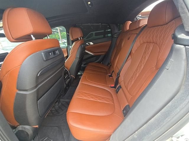 2022 BMW X6 M50i