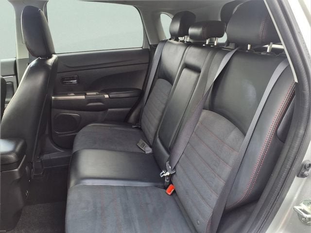 2025 Mitsubishi Outlander Sport S