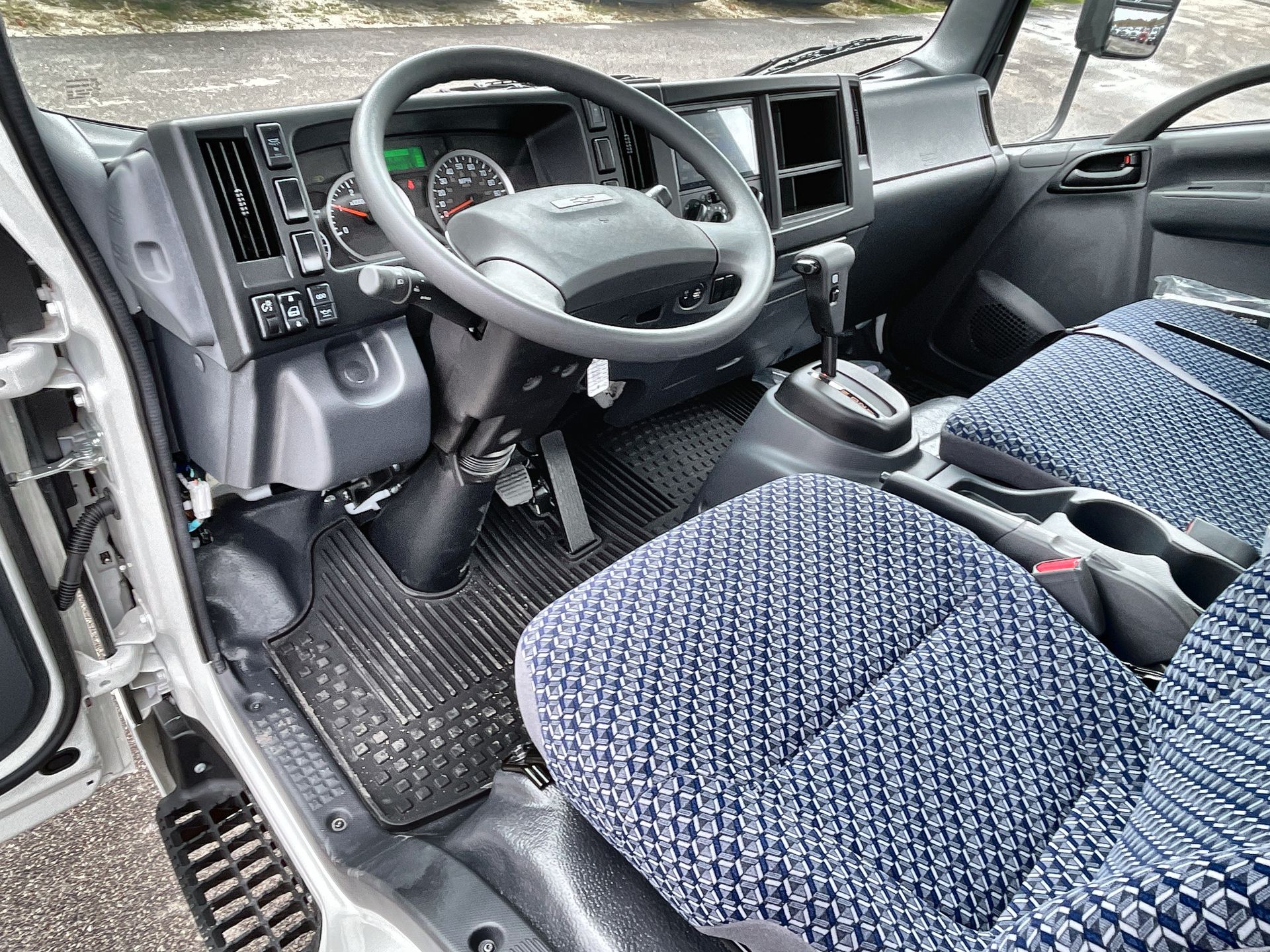 2024 Chevrolet Low Cab Forward 4500 HD Base