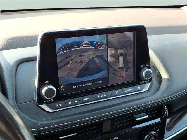 2022 Nissan Rogue SL