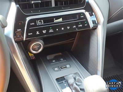 2024 Toyota Venza LE