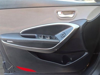 2017 Hyundai Santa Fe SE