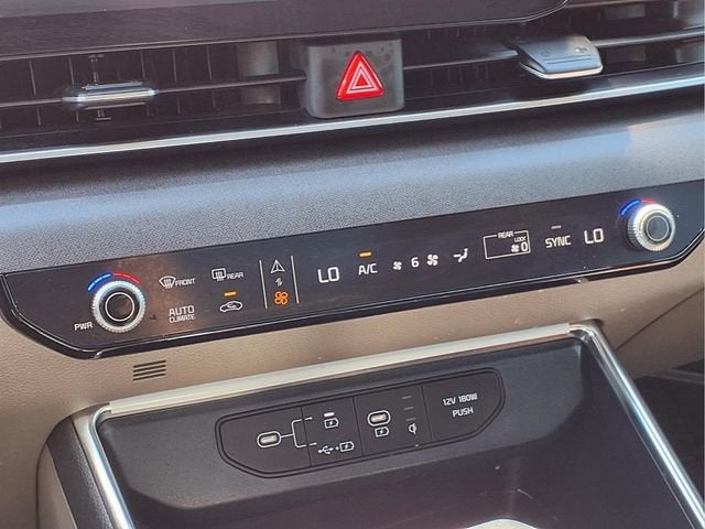 2025 Kia Carnival SX