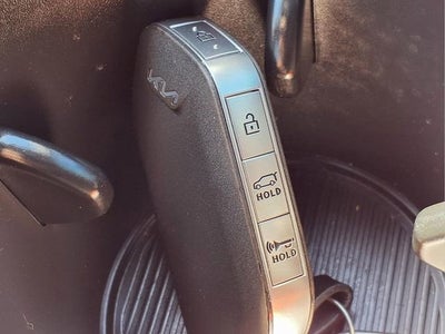 2025 Kia Carnival SX