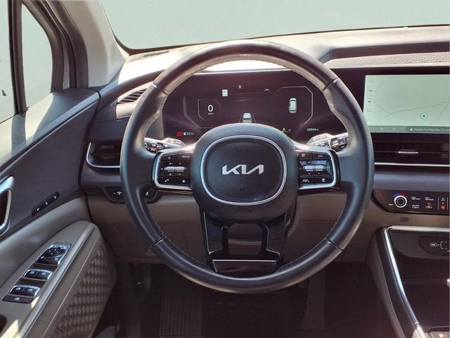 2025 Kia Carnival SX